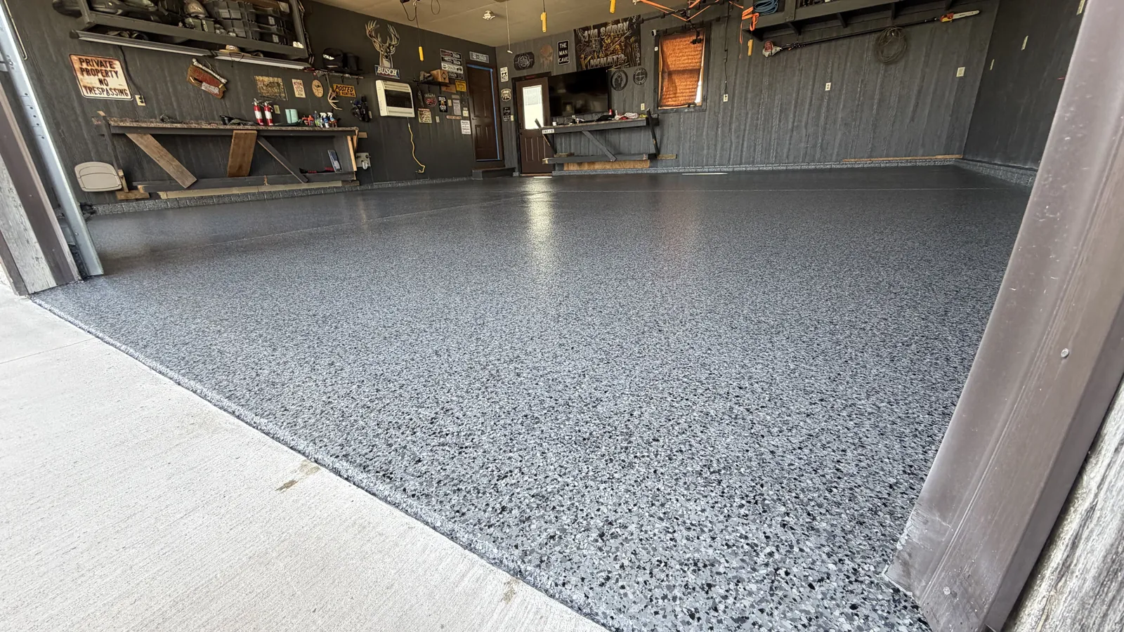Concrete floor coatings from Comer & Cross, serving Alpharetta, GA