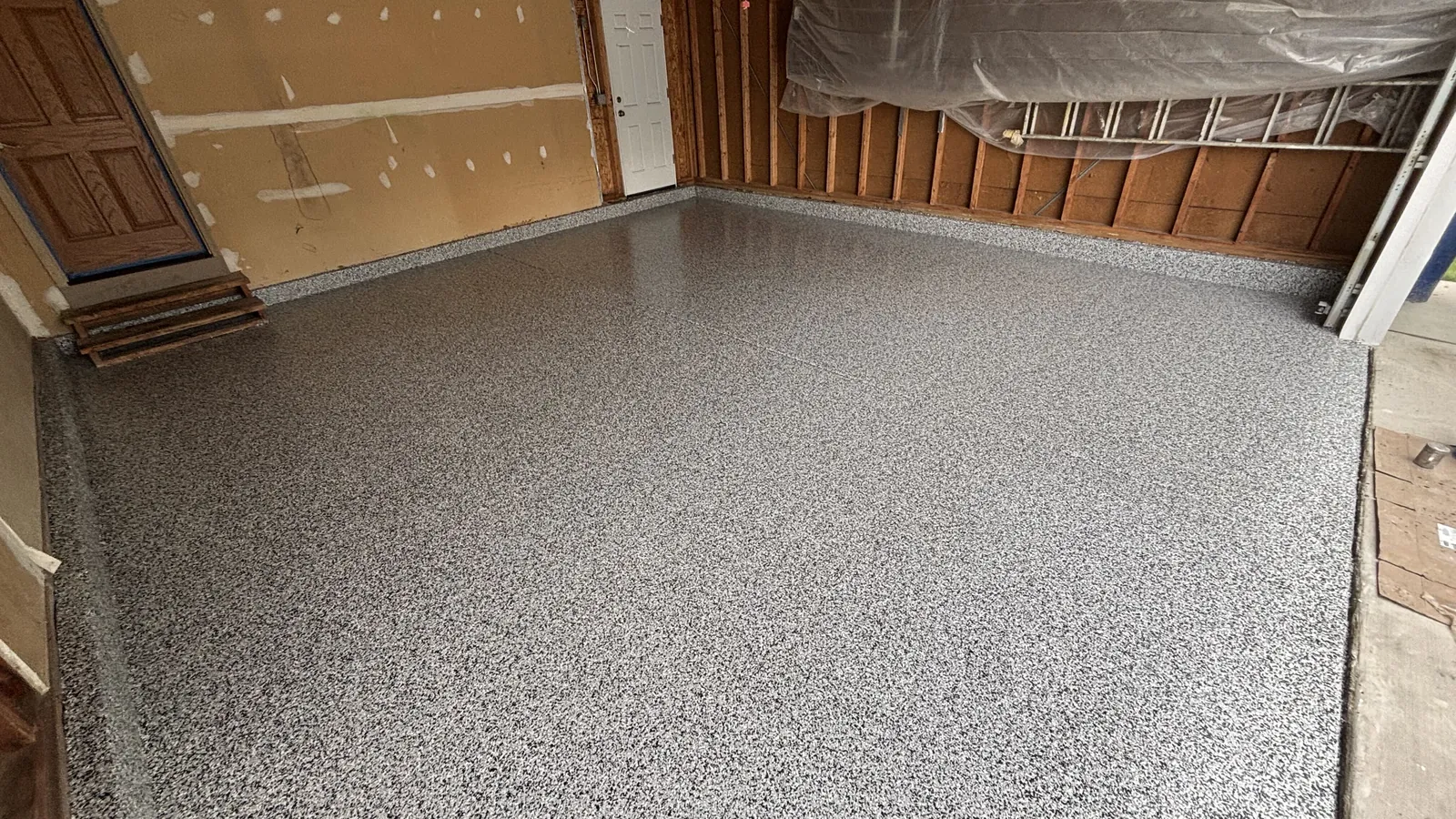 Concrete floor coatings from Comer & Cross, serving Arlington, VA