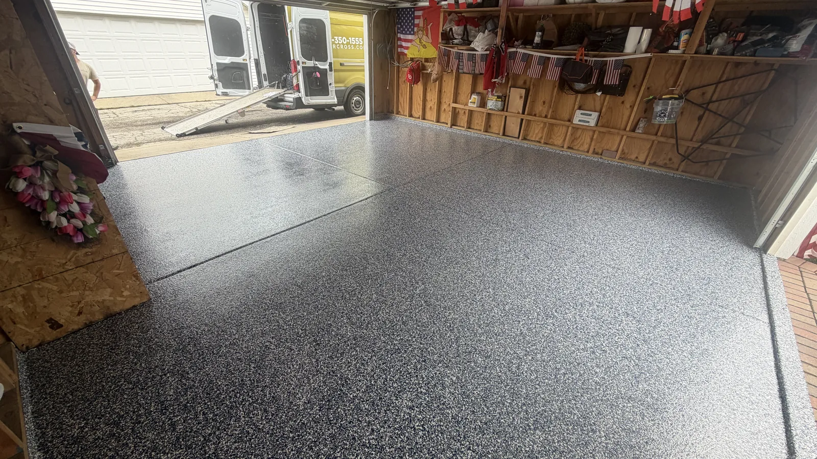 Concrete floor coatings from Comer & Cross, serving Aurora, IL