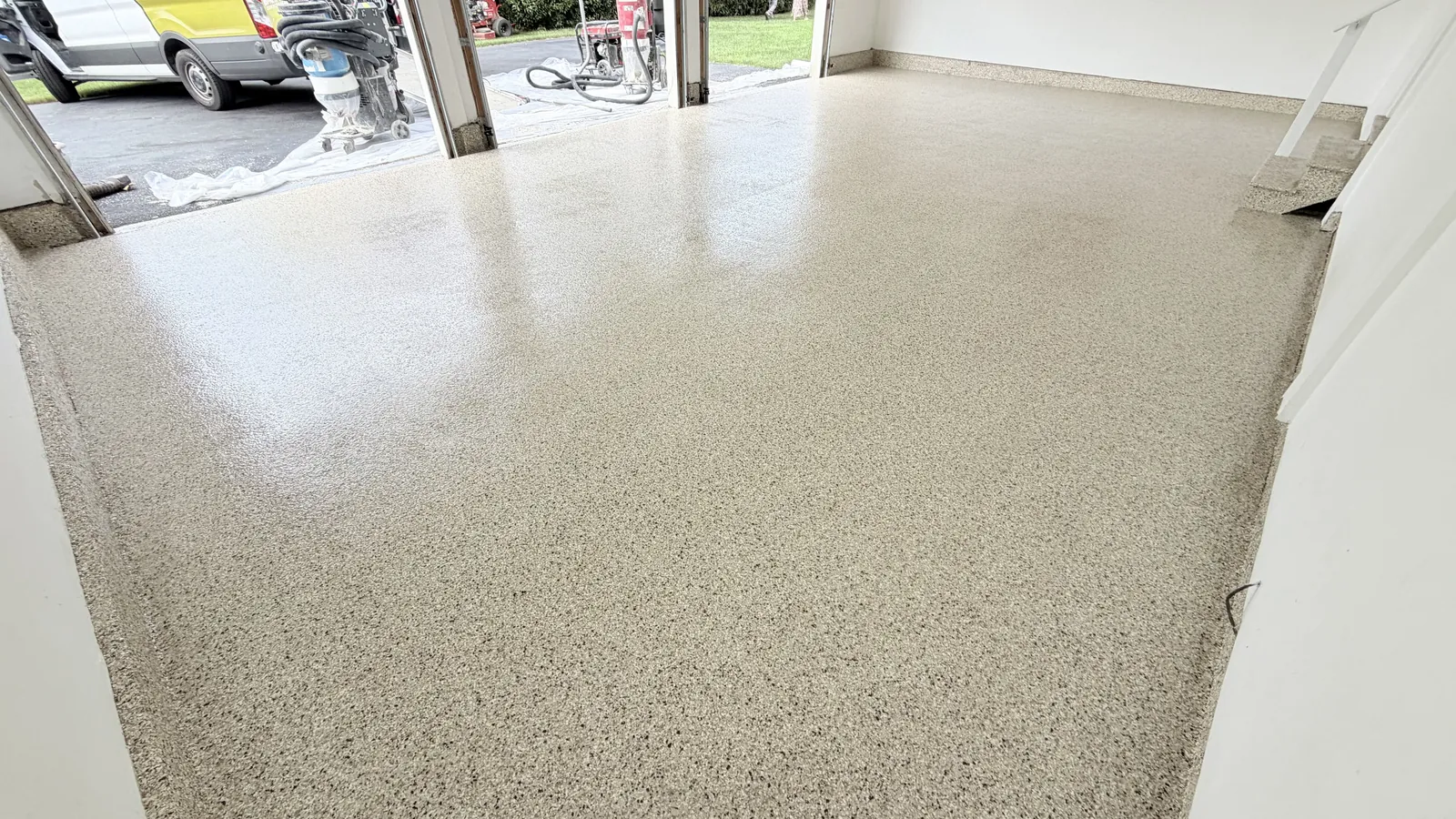 Concrete floor coatings from Comer & Cross, serving Carmel, IN