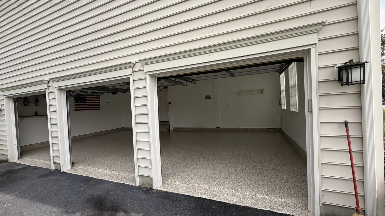 Concrete floor coatings from Comer & Cross, serving Hermitage, PA