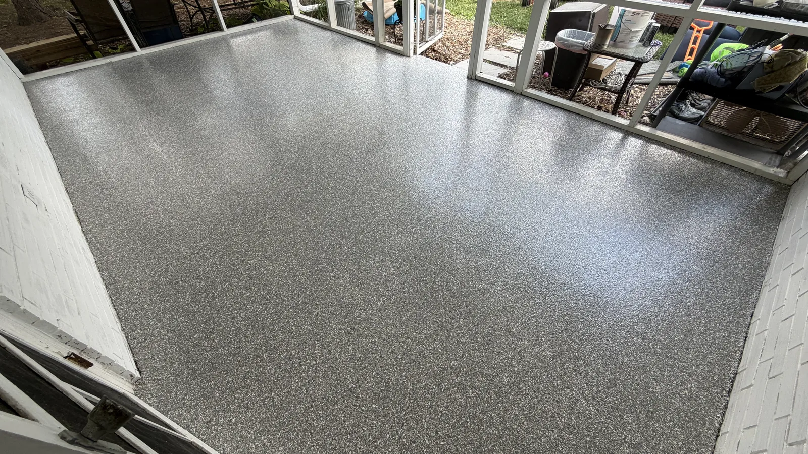 Concrete floor coatings from Comer & Cross, serving Lake County, IL