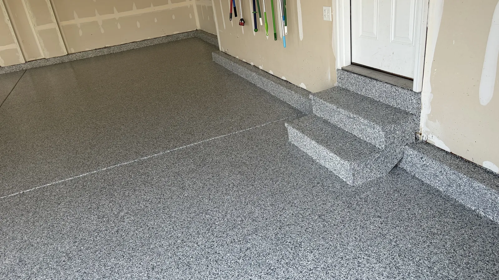 Concrete floor coatings from Comer & Cross, serving Lawrenceville, GA