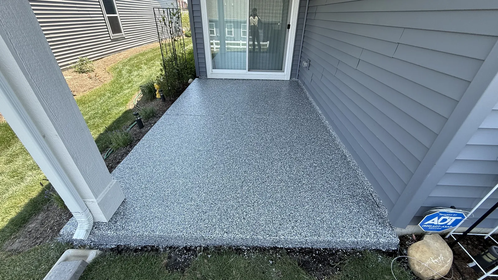 Concrete floor coatings from Comer & Cross, serving Minnesota