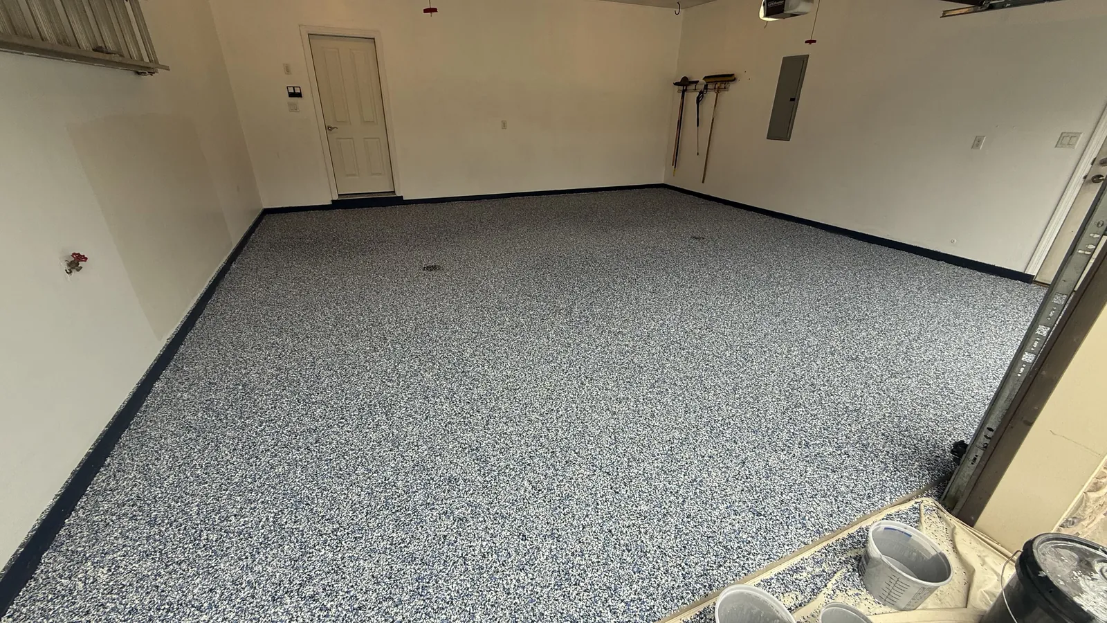 Concrete floor coatings from Comer & Cross, serving St. Paul, MN