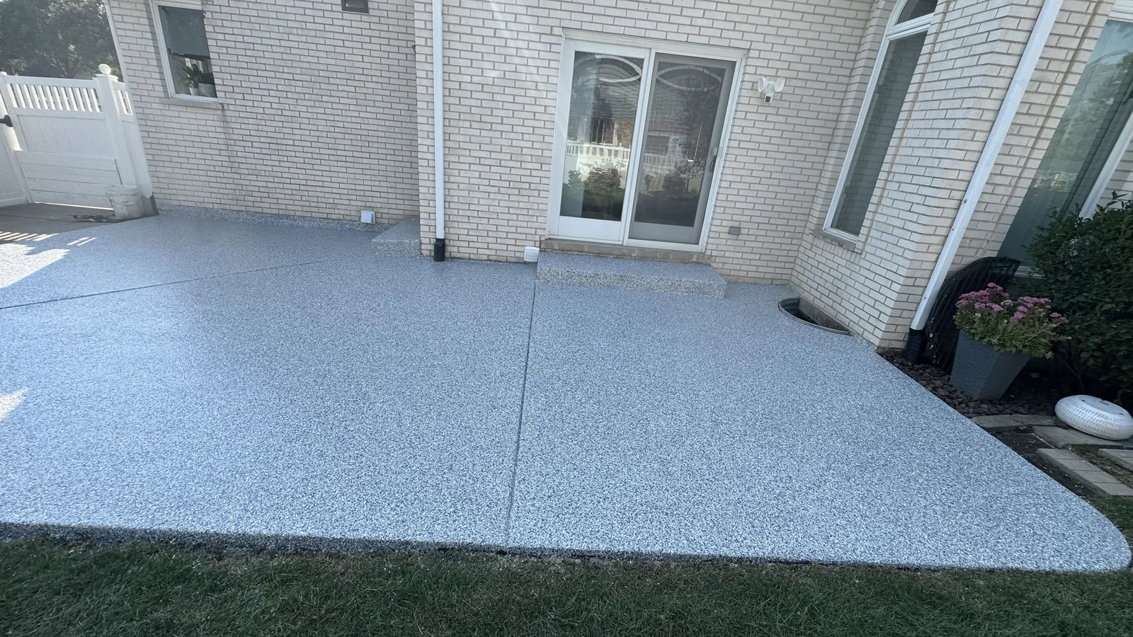 Concrete floor coatings from Comer & Cross, serving Toledo, OH