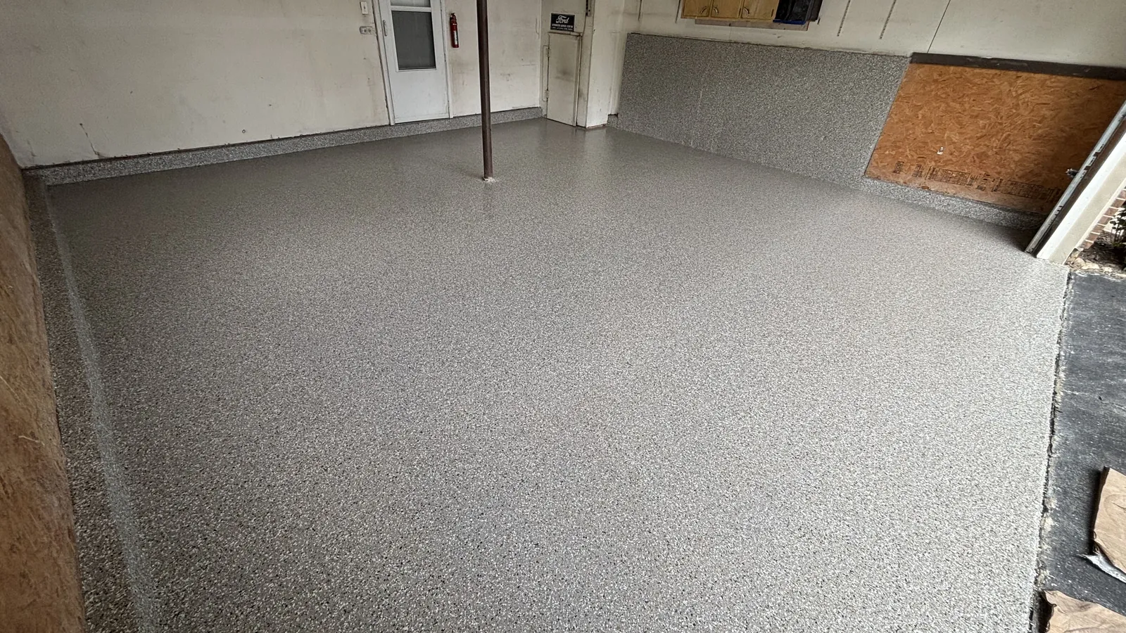 Concrete floor coatings from Comer & Cross, serving Youngstown, OH