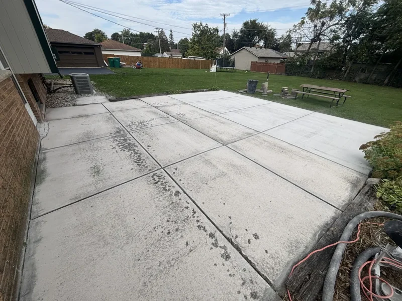 Patio floor before a Comer & Cross coating